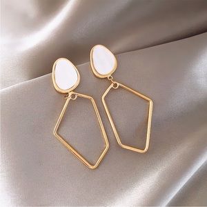 Geo shaped Gold and White dangle earrings